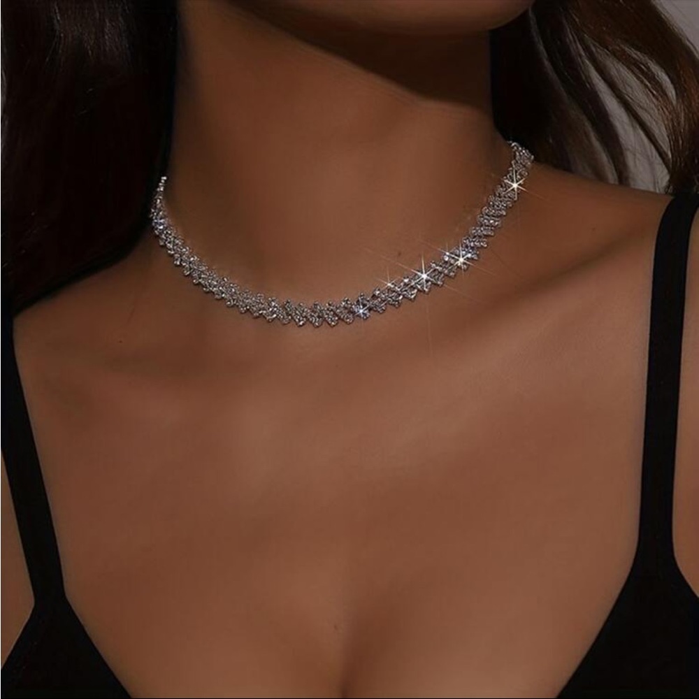 Water Drop Rhinestone Necklace ❤️ - Picture 1 of 4